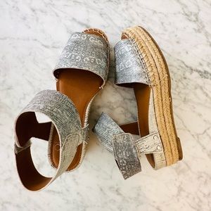 Franco Sarto Oak Metallic Leather Espadrille SIZE 7